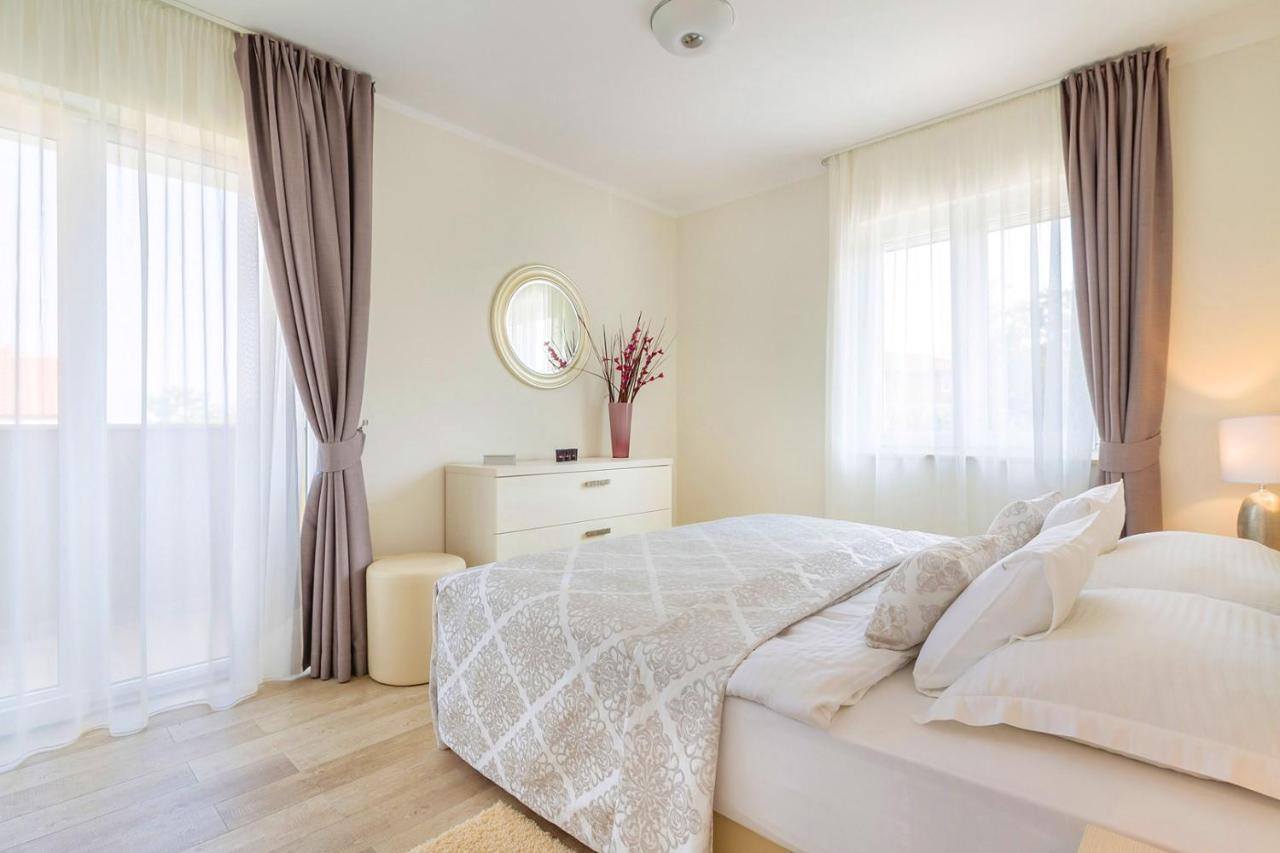 Luxury Apartments Villa Mande Malinska Zewnętrze zdjęcie